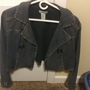 ***closet cleanout*** SO cropped jean jacket